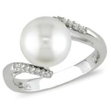 Pearl Jewelry: Pearl Rings