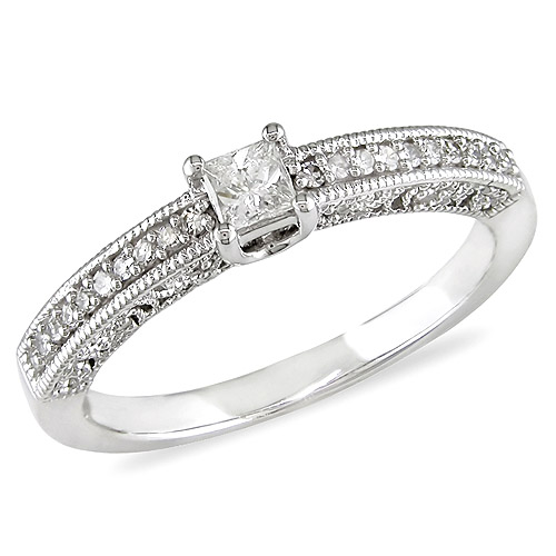 10K White Gold 0.25 CTW Princess Cut Diamond Engagement Ring