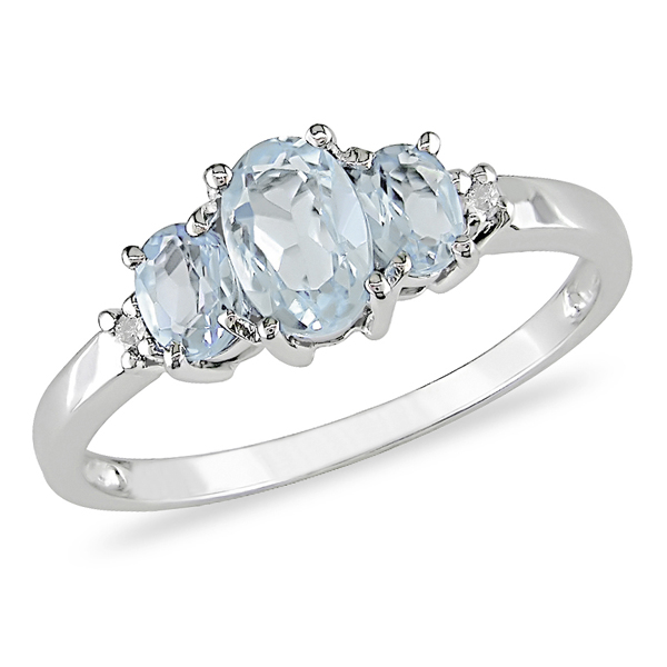 10K White gold 0.75 CT TGW Aquamarine Diamond 3 Stone Ring