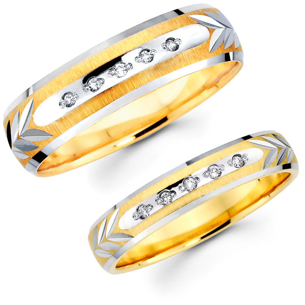 Two Tone 14K Leaf Motif Diamond Wedding Band Set