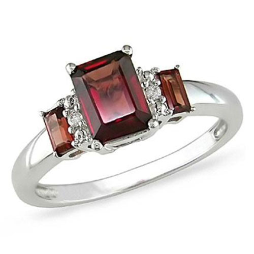 10K White Gold 1.60 CT TGW Garnet Diamond Fashion Ring