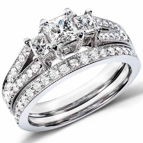 Chic 3 Stone Princess Cut Diamond Wedding Ring Set 1.0ctw