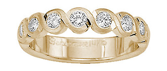 Curvy Diamond Ring